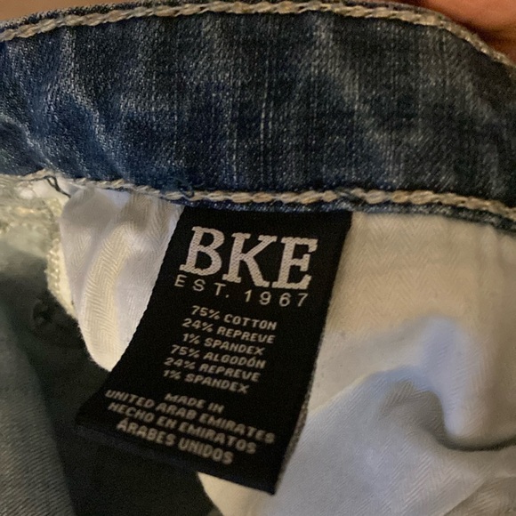 BKE Blue Relaxed Jeans with Vintage Wash - Picture 5 of 5